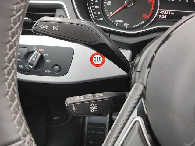 Audi A4 35 TFSI Avant S-Line