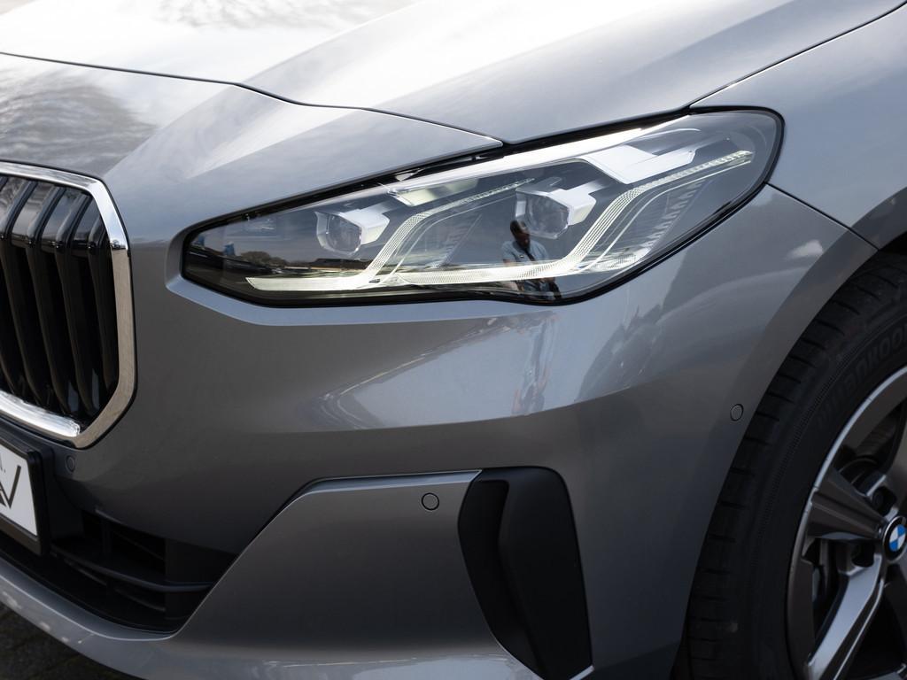 BMW 220 220i Active Tourer