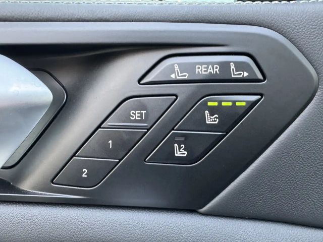 BMW X7 60i AHK PANO-SKY Massage StHzg h&k Sitzklima