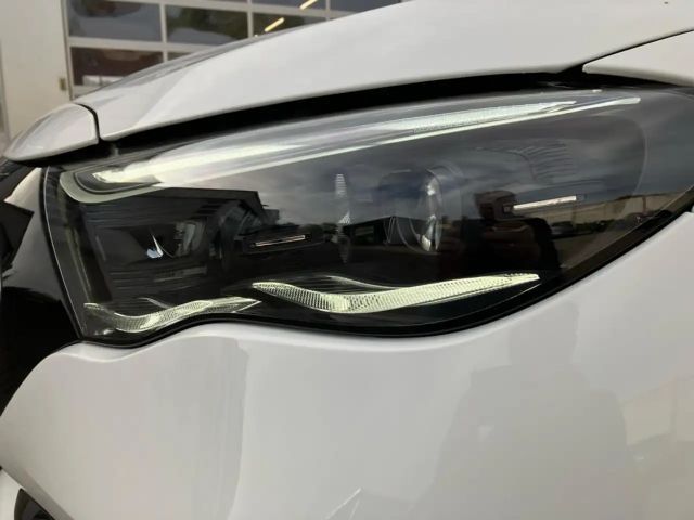 Mercedes-Benz E 200 AMG Line Sedan