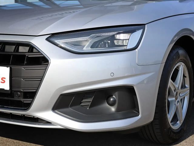 Audi A4 30 TDI Sedan