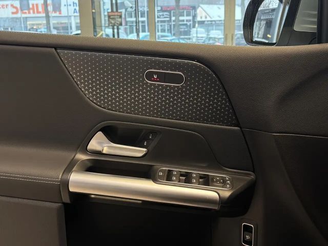 Mercedes-Benz B 180 Progressive Sedan