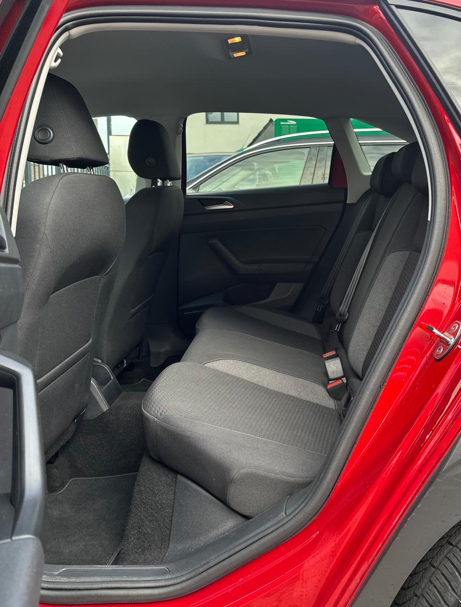 Volkswagen Taigo TAIGO*TEMPOMAT*PDC*CARPLAY*LED-SHZ-DAB-NR