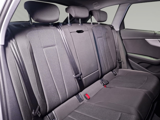 Audi A4 35 TFSI Avant S-Tronic