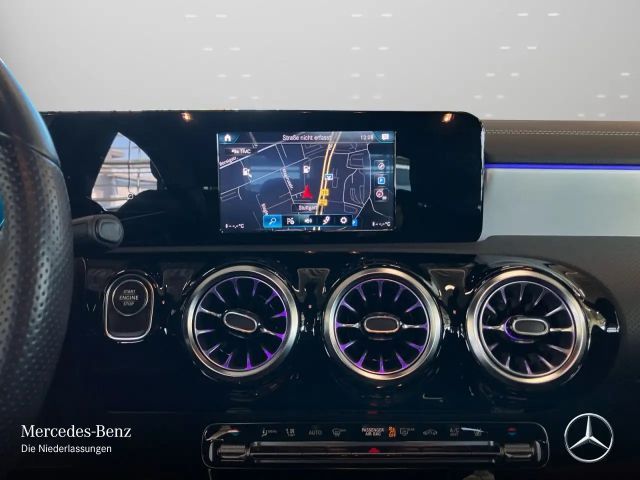 Mercedes-Benz A 250 A 250 e AMG Line