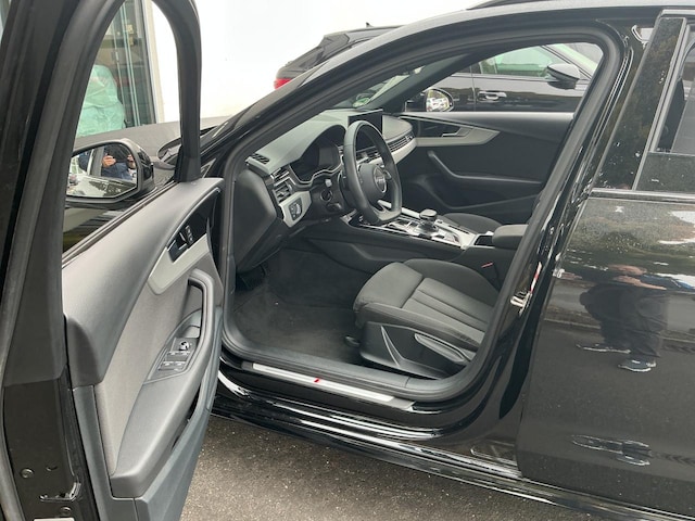 Audi A4 40 TDI Avant S-Line S-Tronic