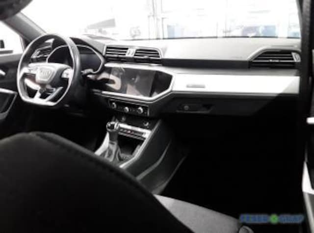 Audi Q3 35 TFSI S-Line S-Tronic