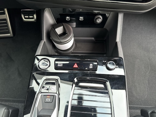 Audi Q6 e-tron Quattro