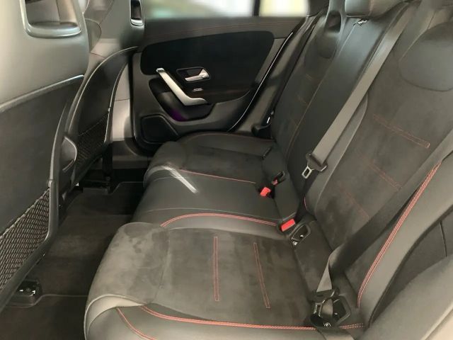 Mercedes-Benz CLA 250 AMG Line Coupé