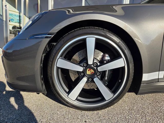 Porsche 992 4 Cabrio S Targa