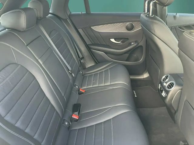 Mercedes-Benz GLC 300 4MATIC AMG Line