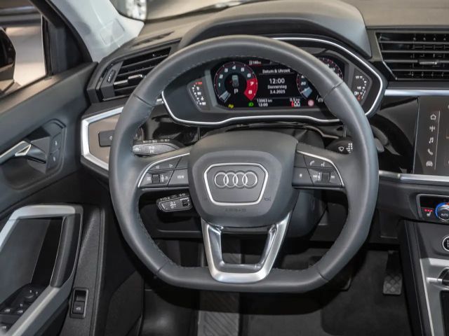 Audi Q3 35 TFSI S-Line
