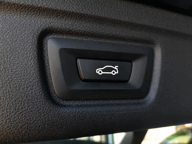 BMW 330 330e M-Sport Touring