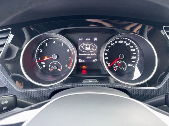 Volkswagen Touran 1.5 TSI R-Line