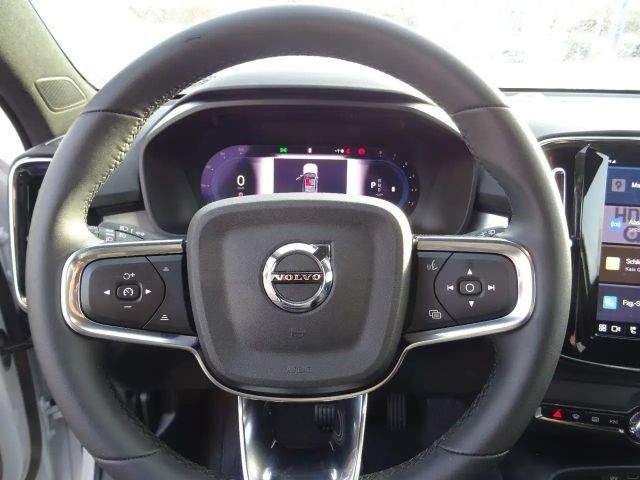 Volvo XC40 Dark Plus