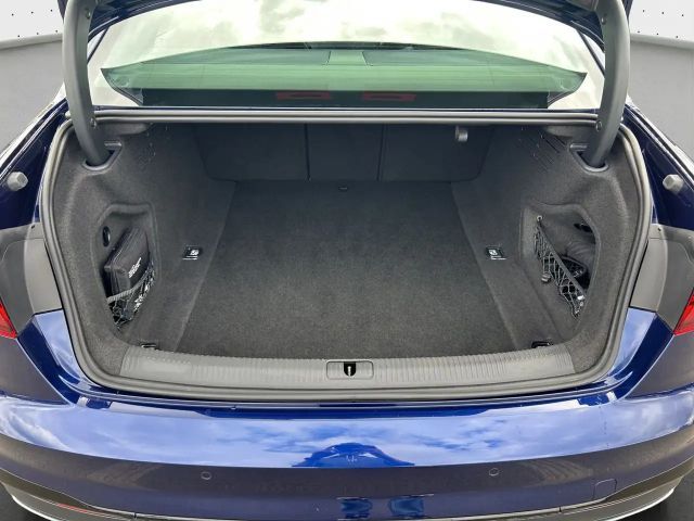 Audi A4 40 TFSI S-Line S-Tronic Sedan