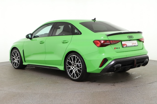 Audi RS3 Quattro S-Tronic Sedan