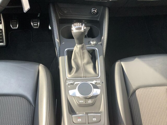 Audi Q2 35 TFSI S-Line