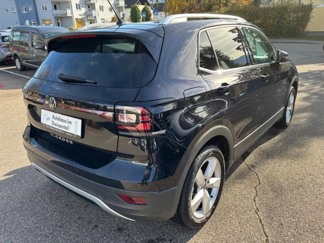 Volkswagen T-Cross Style