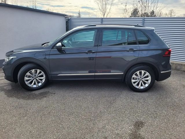 Volkswagen Tiguan DSG Hybrid Life