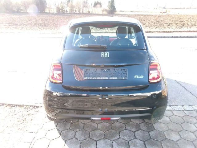 Fiat 500e RED