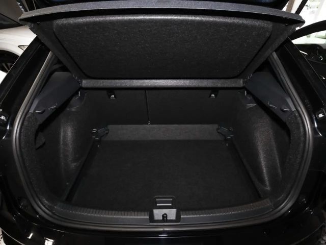 Volkswagen Taigo 1.0 TSI R-Line Style