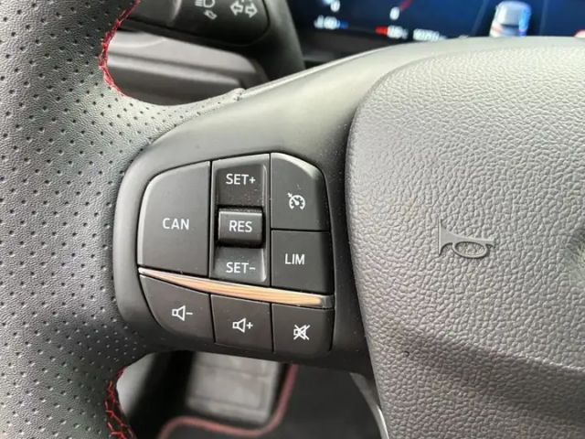 Ford Focus Limited ST Line