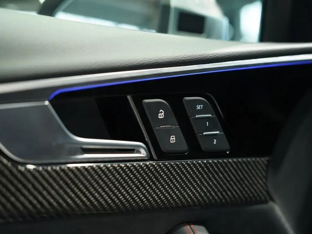 Audi RS4 Avant Quattro