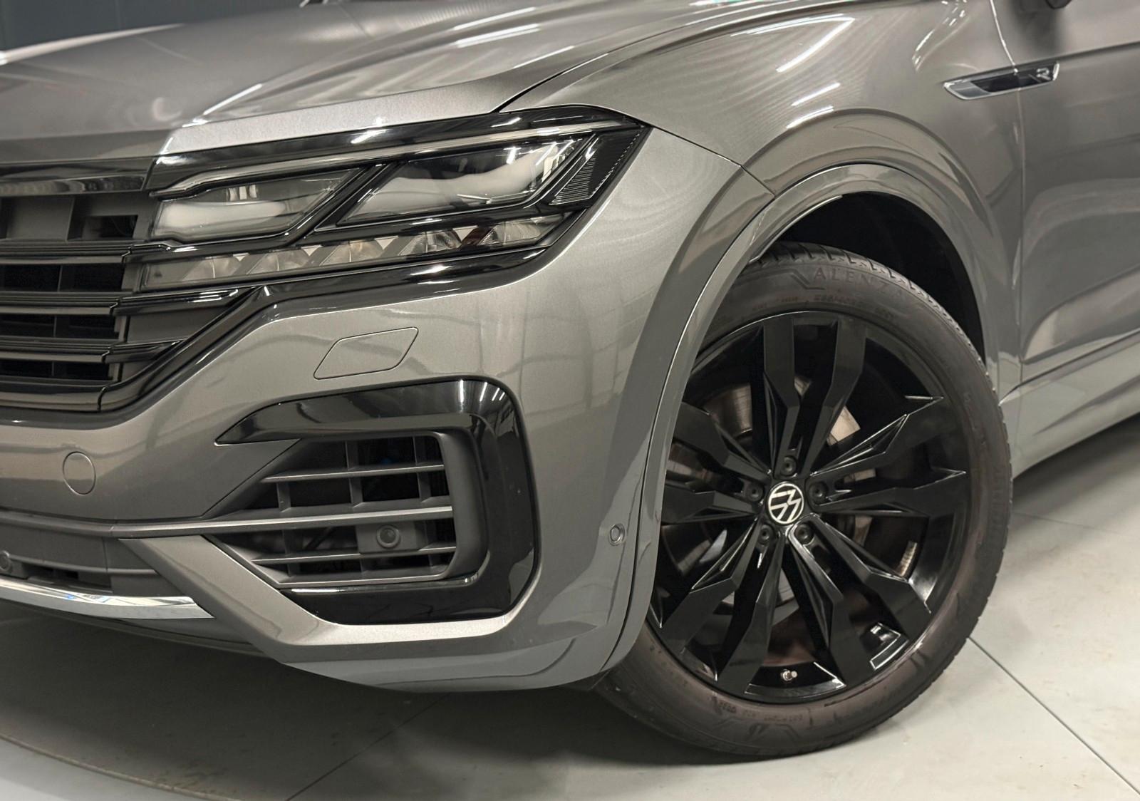 Volkswagen Touareg R-Line Style