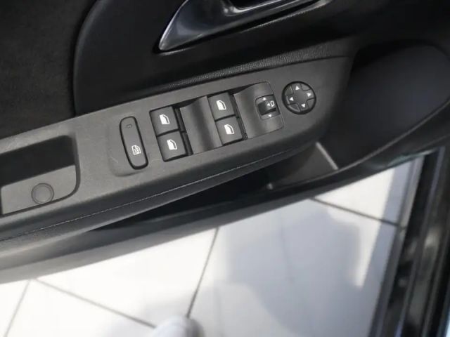 Opel Corsa -e Sitzheizung,Lenkradheizung,Parkpilot