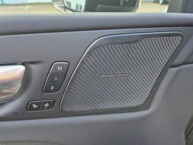 Volvo XC60 Dark Plus Recharge T6