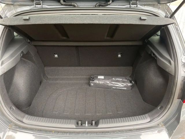 Hyundai i30 FAMILY *NAVI*KAMERA*CARPLAY*