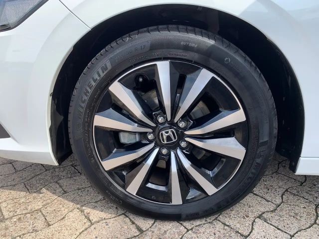 Honda Civic Elegance e:HEV