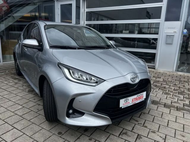 Toyota Yaris Hatchback Hybride VVT-i