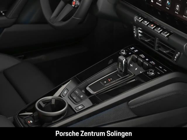 Porsche 992 Carrera Coupé GTS