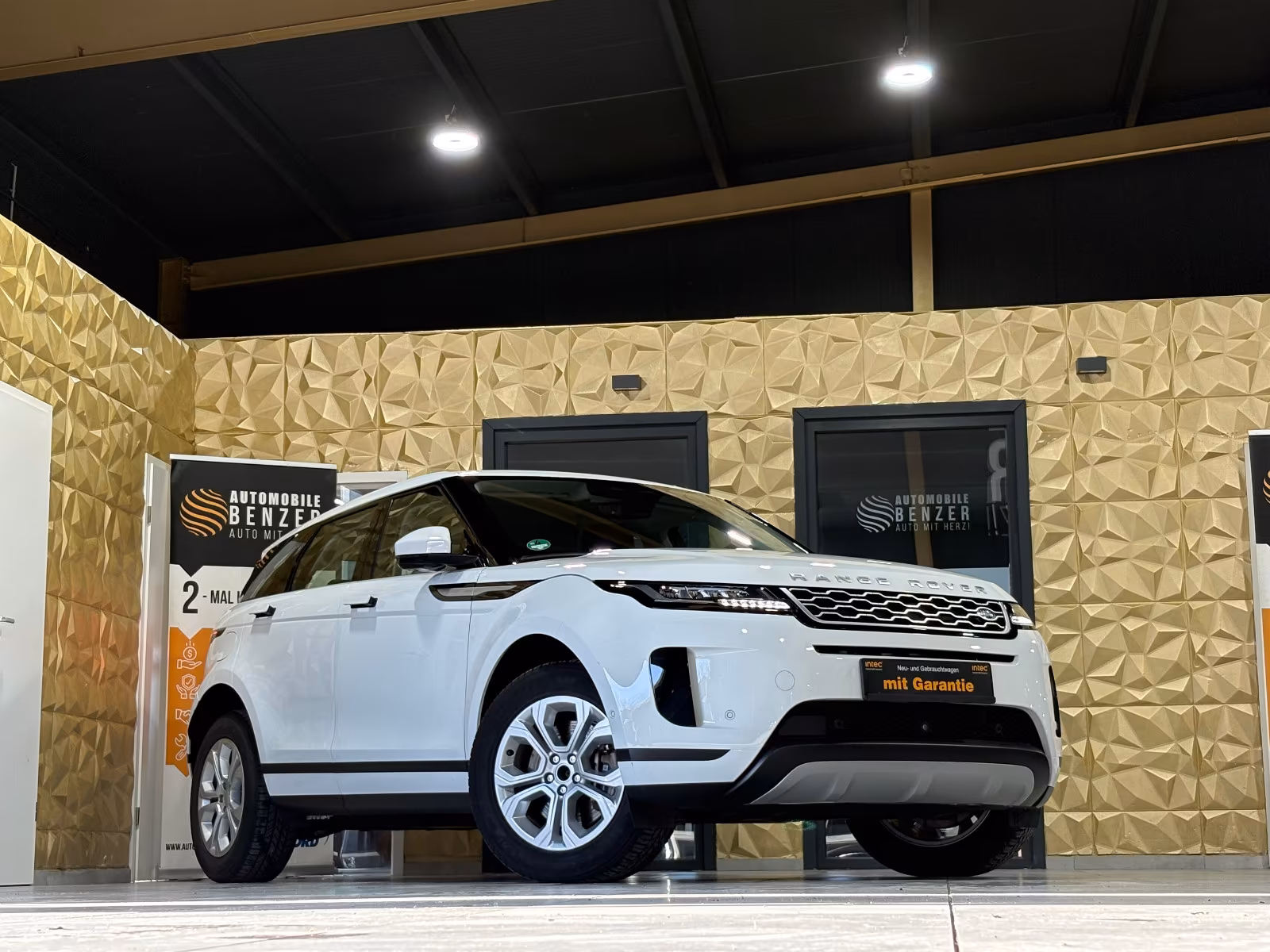 Land Rover Range Rover Evoque P300 S