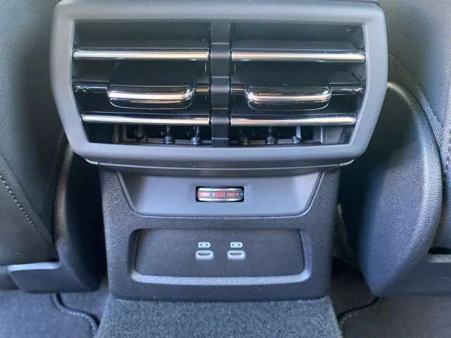 Audi A3 45 TFSI Hybride S-Line Sedan