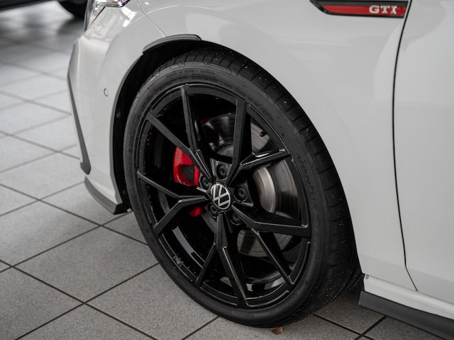 Volkswagen Golf 2.0 TSI Golf VIII