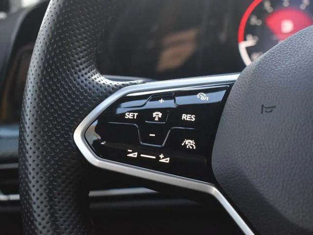 Volkswagen Golf 2.0 TSI R-Line