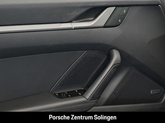 Porsche 992 Carrera Coupé