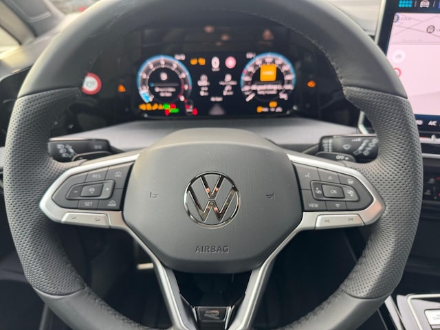 Volkswagen Golf 1.5 eTSI DSG R-Line