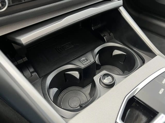 BMW 320 320d Touring xDrive