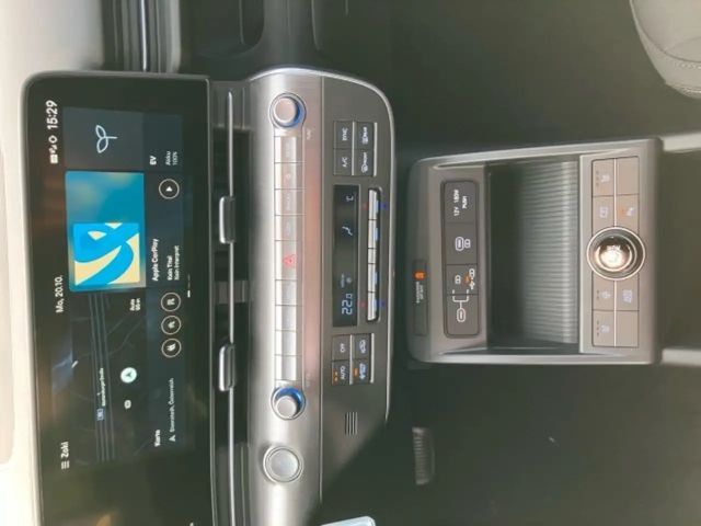 Hyundai Kona 64 kWh Electric