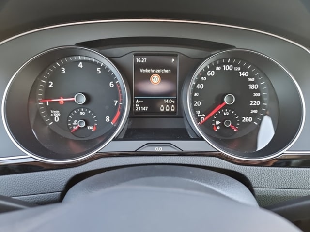 Volkswagen Passat 2,0 TSI DSG AHK EASY OPEN MATRIX-LED KAMERA NAVI SHZ ACC KLIMA LED ALU