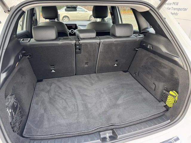 Mercedes-Benz GLA 200 *Panodach*LED*Rückfahrkamera*Easy-Pack*