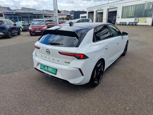Opel Astra GSe