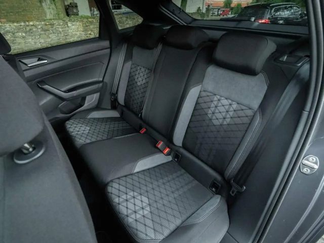 Volkswagen Taigo DSG IQ.Drive R-Line