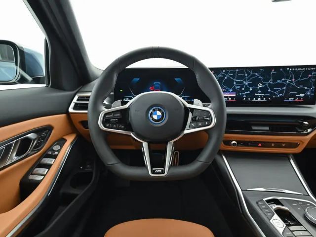 BMW 330 330e Sedan xDrive