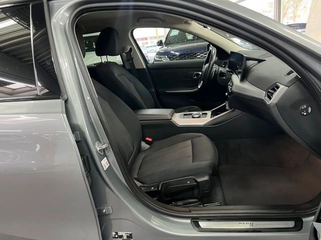 BMW 320 320d Touring xDrive