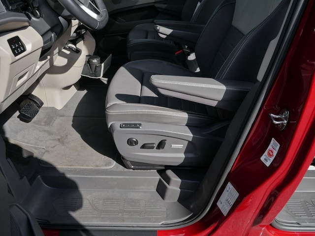 Volkswagen Multivan 2.0 TSI Life T7